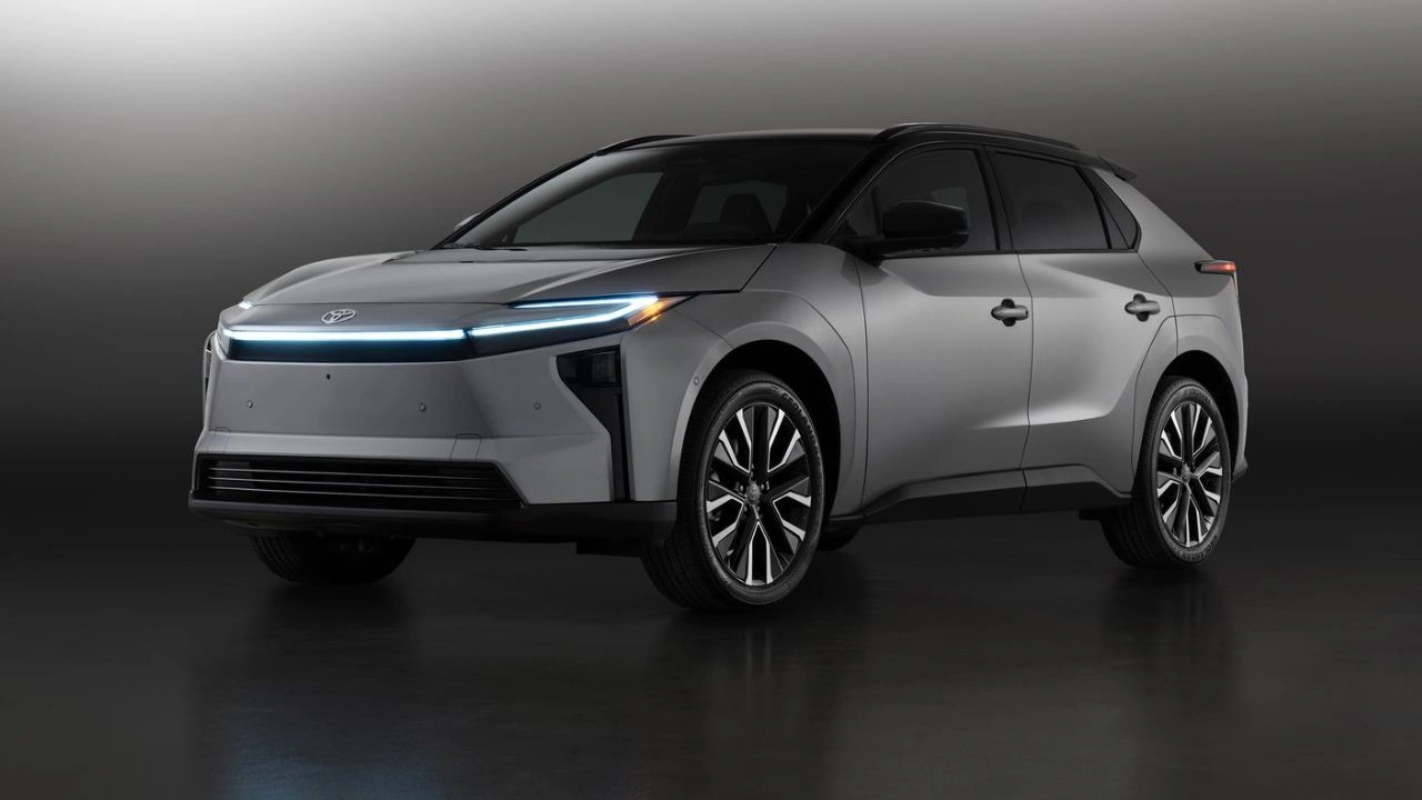 Toyota three-row electric SUV
